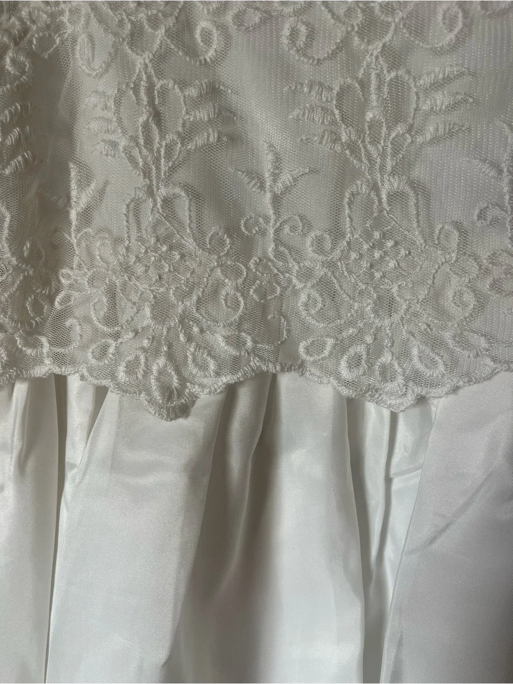 Little Girls White Lace Overlay Formal Dress Size 2-3yrs